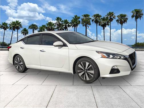 2022 Nissan Altima 2.5 SL