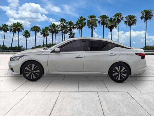 2022 Nissan Altima 2.5 SL
