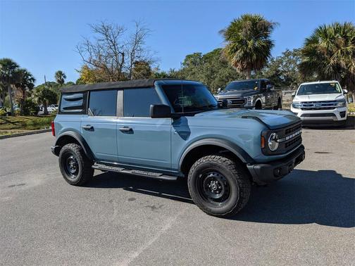 2022 Ford Bronco Black Diamond