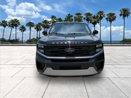 Black Metallic 2025 Ford Expedition Platinum