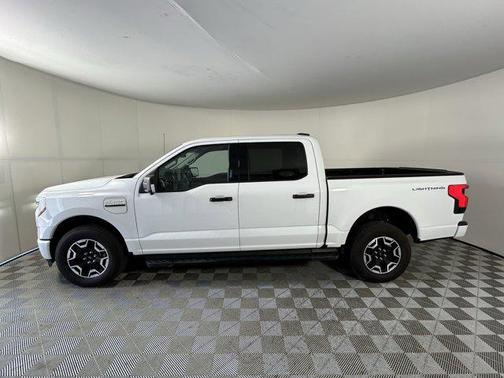 2022 Ford F-150 Lightning XLT