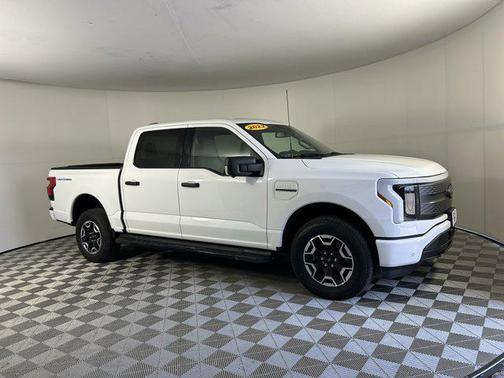 2022 Ford F-150 Lightning XLT