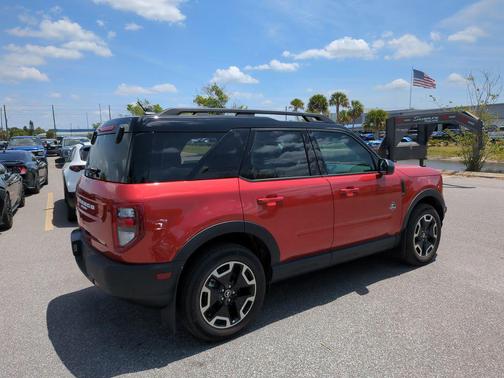 Hot Pepper Red Metallic Tinted Clearcoat 2024 Ford Bronco Sport Outer Banks