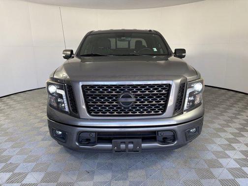 2019 Nissan Titan SV