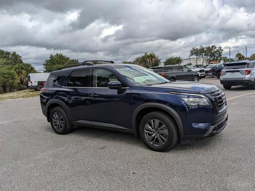 2023 Nissan Pathfinder SV 4WD
