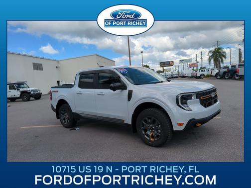 Space White Metallic 2025 Ford Maverick Tremor