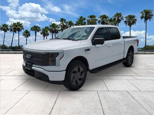 Oxford White 2024 Ford F-150 Lightning Flash