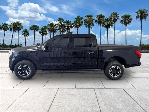 2022 Ford F-150 Lightning XLT