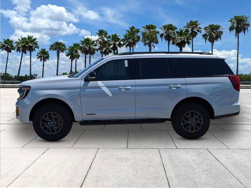 Space Silver Metallic 2026 Ford Expedition Tremor