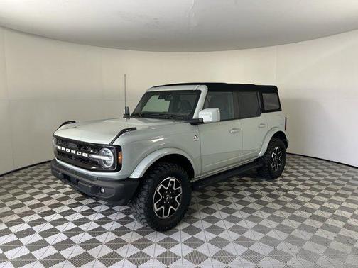 2022 Ford Bronco Outer Banks