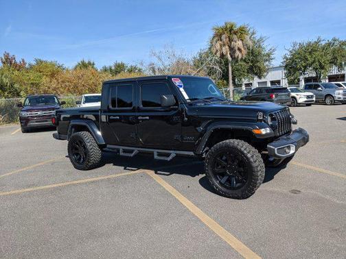 2022 Jeep Gladiator Sport S