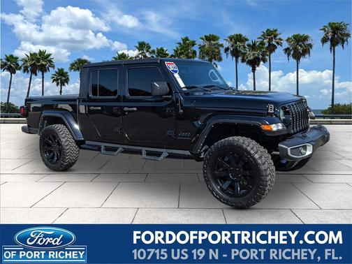 2022 Jeep Gladiator Sport S