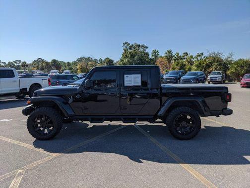 2022 Jeep Gladiator Sport S