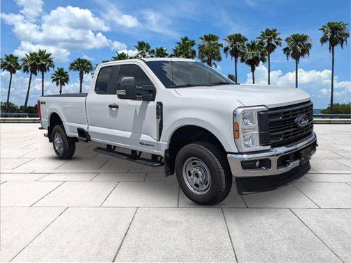 Oxford White 2025 Ford F-350 XL
