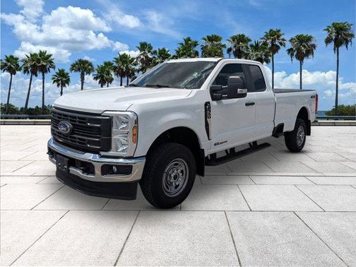 Oxford White 2025 Ford F-350 XL
