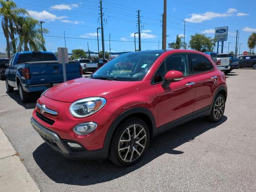 Rosso Passione (Red Hypnotique Clear Coat) 2018 FIAT 500X Trekking