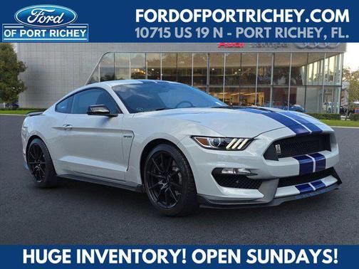 2016 Ford Shelby GT350 Base