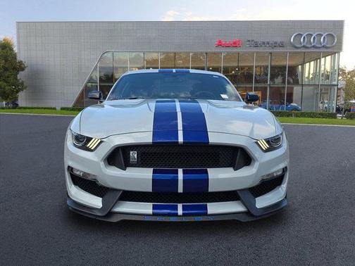 2016 Ford Shelby GT350 Base