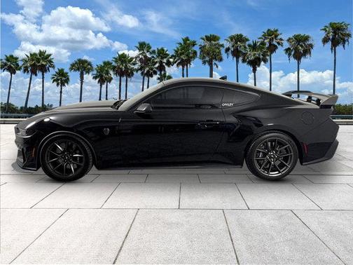 2024 Ford Mustang Dark Horse Fastback