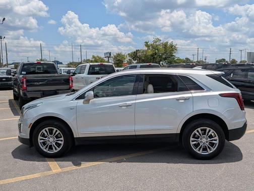 Radiant Silver Metallic 2020 Cadillac XT5 Premium Luxury