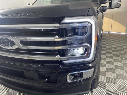 2025 Ford F-350 Platinum