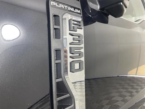2025 Ford F-350 Platinum