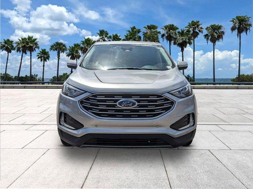 Silver Metallic 2024 Ford Edge Titanium