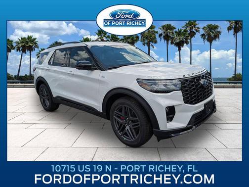 Star White Metallic Tri-Coat 2026 Ford Explorer ST-Line