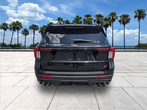 Black Metallic 2025 Ford Explorer ST