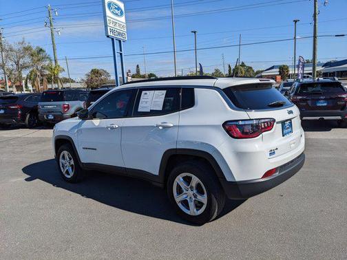 2023 Jeep Compass Latitude