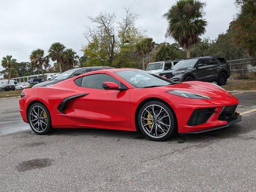 2025 Chevrolet Corvette Stingray w/2LT