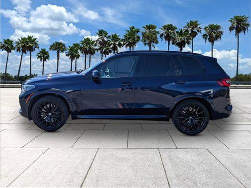 2021 BMW X5 M50i