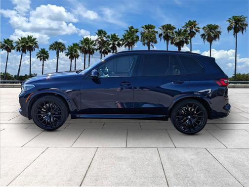 2021 BMW X5 M50i