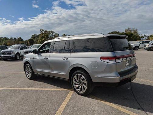 2024 Lincoln Navigator Reserve