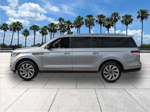 2024 Lincoln Navigator Reserve