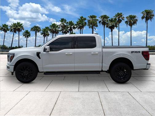 Oxford White 2024 Ford F-150 Lariat