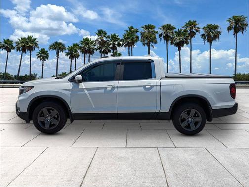 Platinum White Pearl 2022 Honda Ridgeline RTL