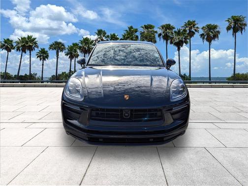 2023 Porsche Macan T