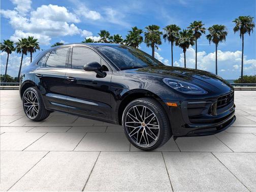 2023 Porsche Macan T