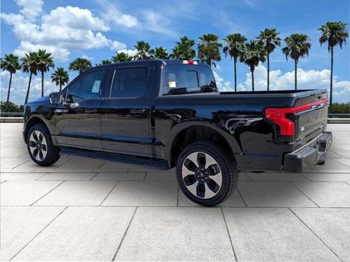 2025 Ford F-150 Lightning Platinum