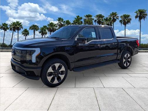 2025 Ford F-150 Lightning Platinum