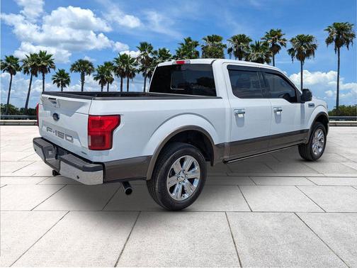 Oxford White 2019 Ford F-150 Lariat