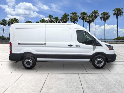 Oxford White 2026 Ford Transit-250 Base