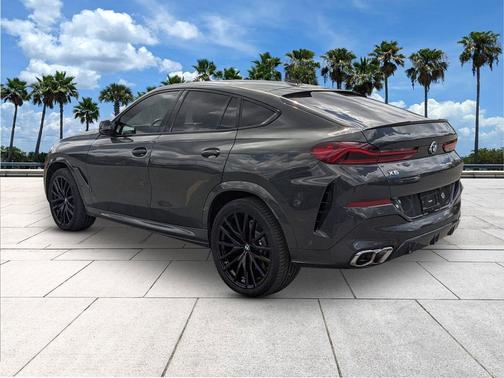 Dravit Grey Metallic 2024 BMW X6 M60i
