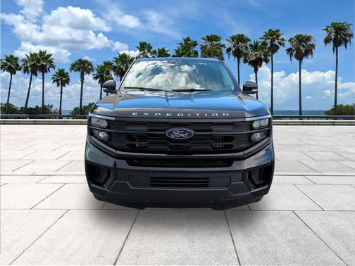 Agate Black Metallic 2026 Ford Expedition Active