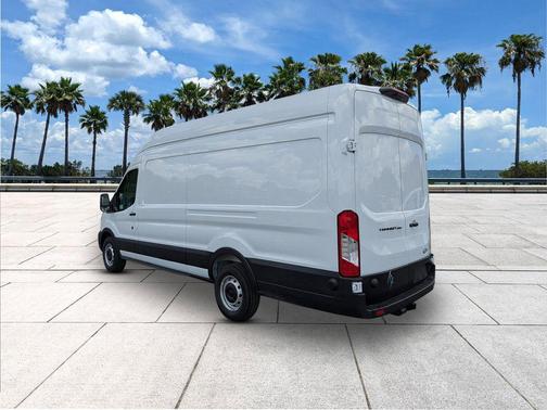Oxford White 2026 Ford Transit-250 Base