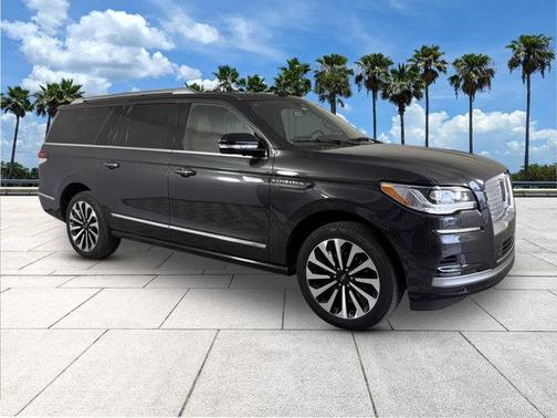 2023 Lincoln Navigator Reserve