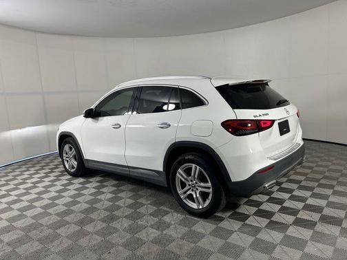 2021 Mercedes-Benz GLA 250 Base 4MATIC