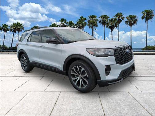 Space White Metallic 2026 Ford Explorer ST-Line