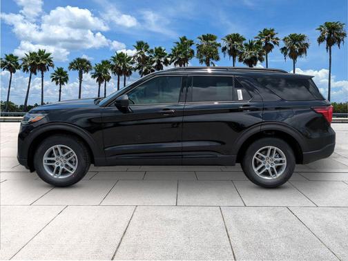 Agate Black Metallic 2026 Ford Explorer Active